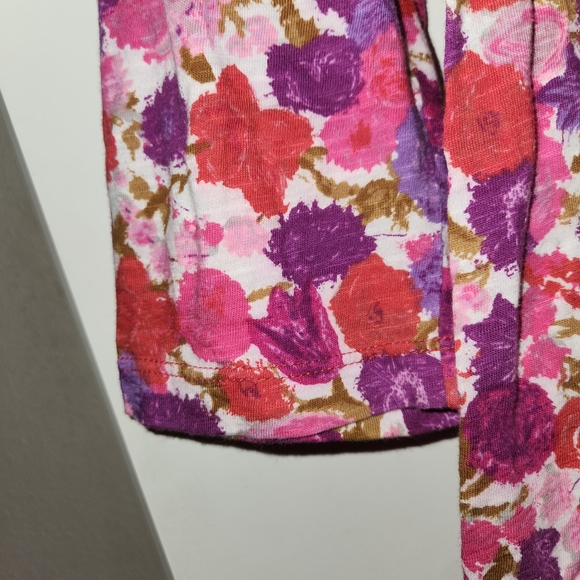 Talbots Pink & Purple Floral Women's Top Size XL 3/4 Sleeves Rolled Hem Edges - Picture 3 of 9
